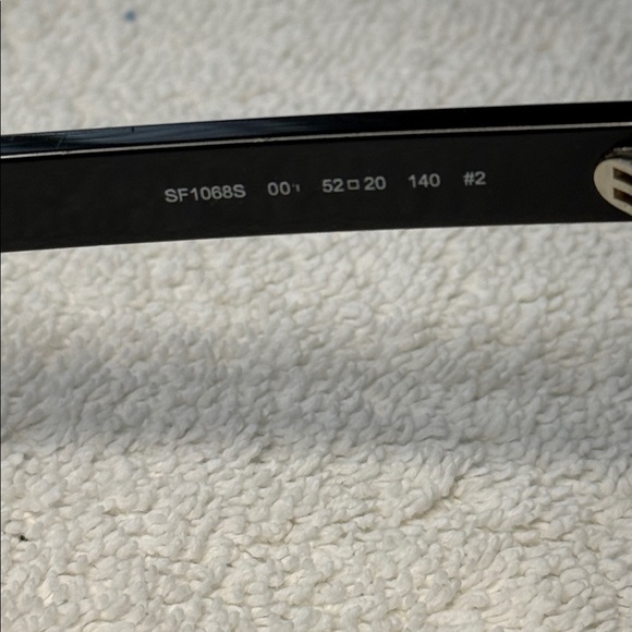 Salvatore Ferragamo SF1068S Black Round Sunglasses 52-20-140 main image 10